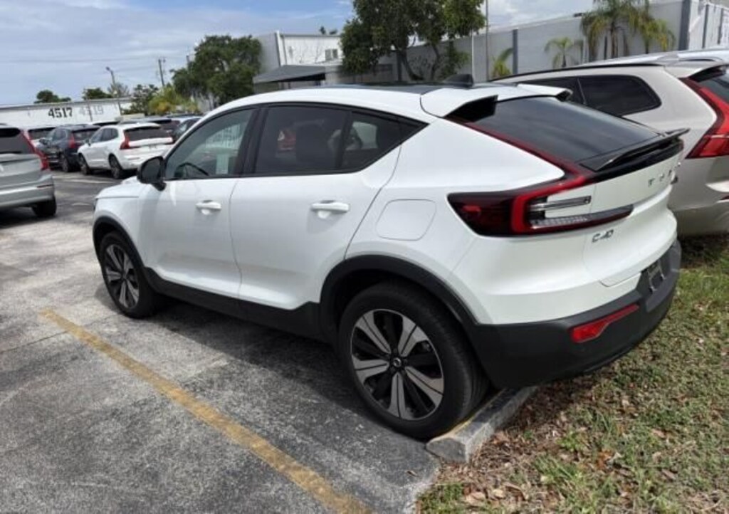 Used 2023 Volvo C40 Recharge Pure Electric Twin Core SUV