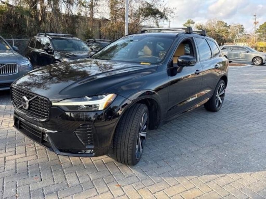 Used 2023 Volvo XC60 B5 Ultimate Dark Theme SUV