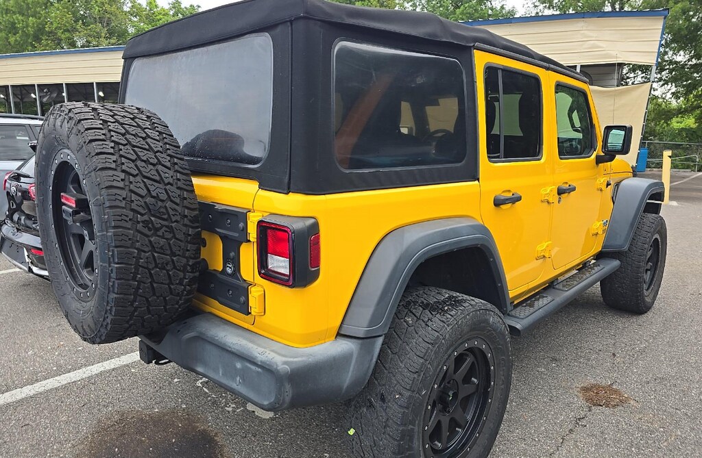 Used 2018 Jeep Wrangler Unlimited Sport S SUV