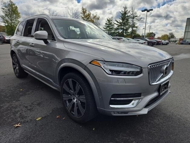 2023 Volvo XC90 Ultimate photo 2