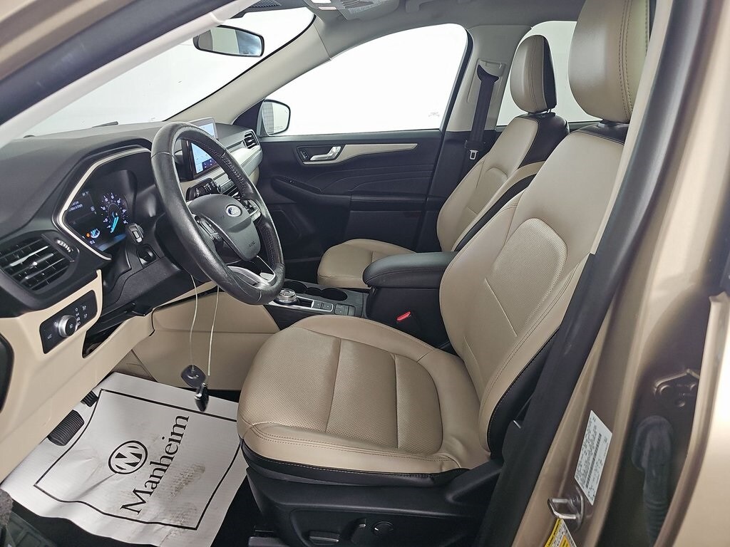2021 Ford Escape SEL photo 3