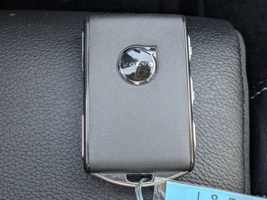 2026 Volvo XC40 Plus - Photo 31