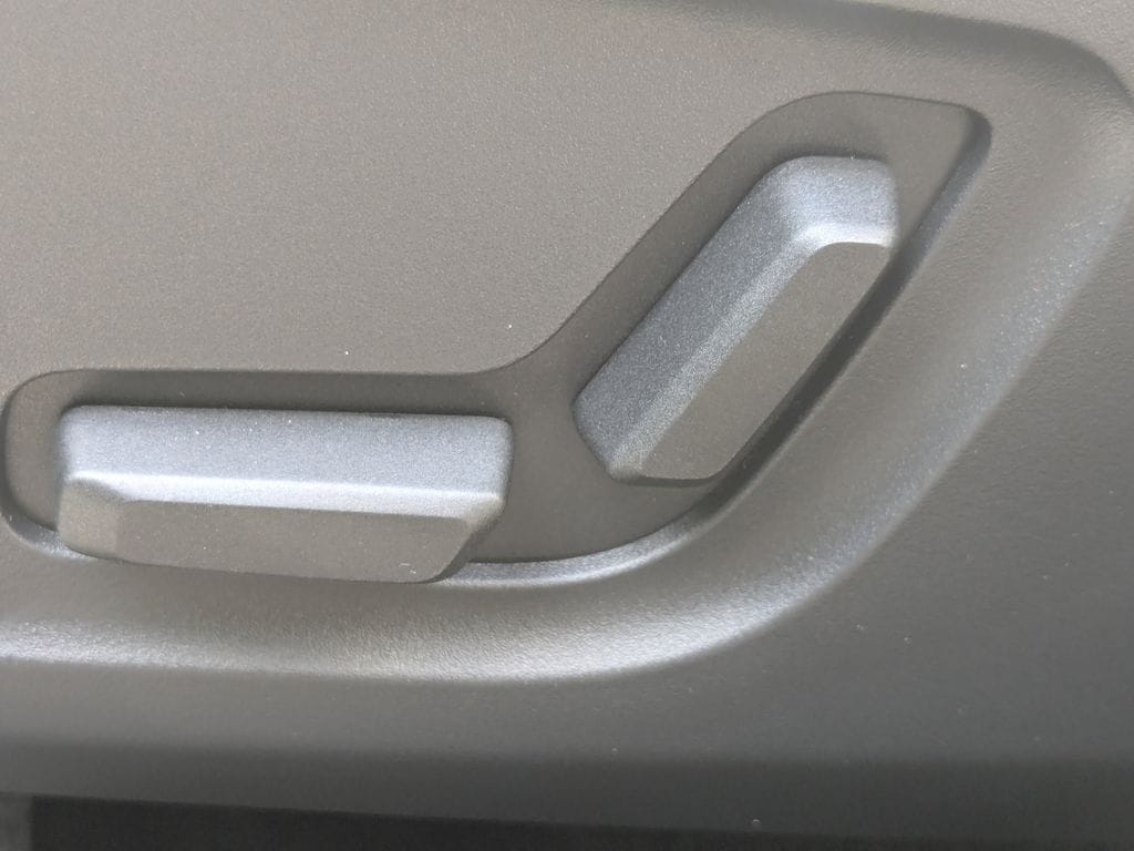 2026 Volvo XC40 Plus - Photo 20