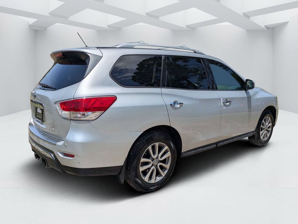 Used 2015 Nissan Pathfinder SV SUV