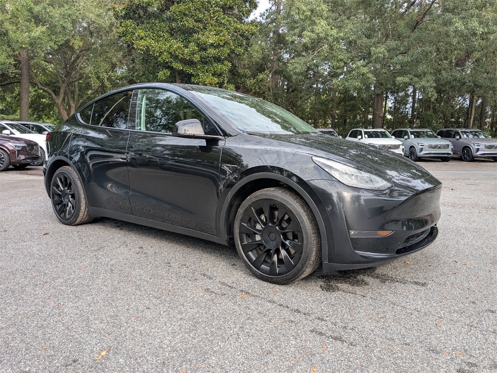 Used 2022 Tesla Model Y Long Range with VIN 7SAYGDEE0NF394573 for sale in Kansas City