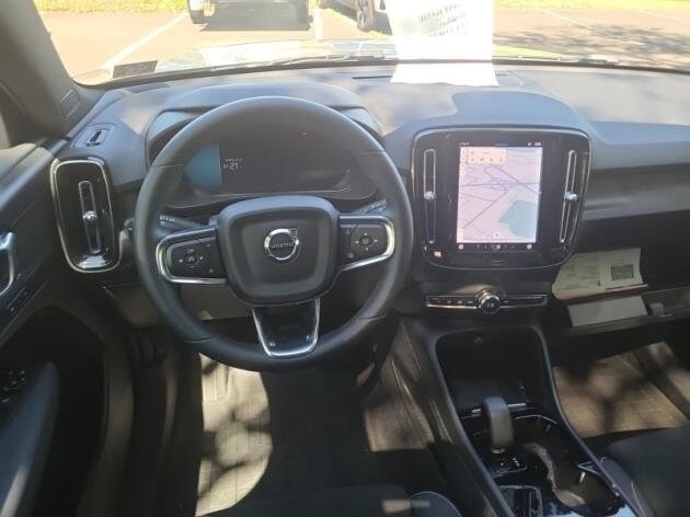 2023 Volvo C40 Recharge Plus photo 3