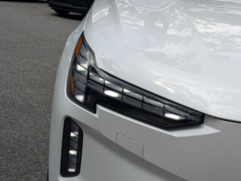 2025 Volvo EX90 Plus - Photo 9