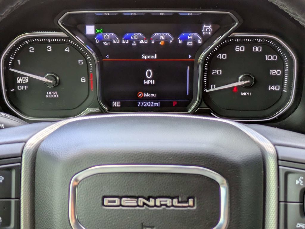 2021 GMC Yukon Denali - Photo 28