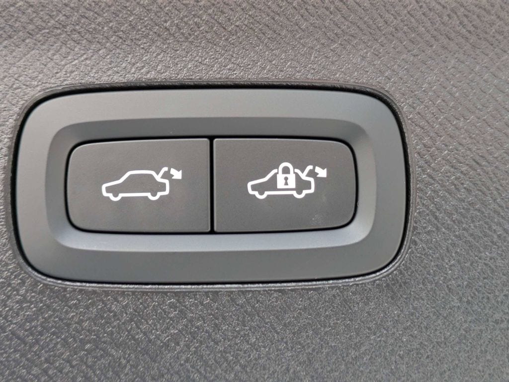 2026 Volvo XC90 Ultra - Photo 13