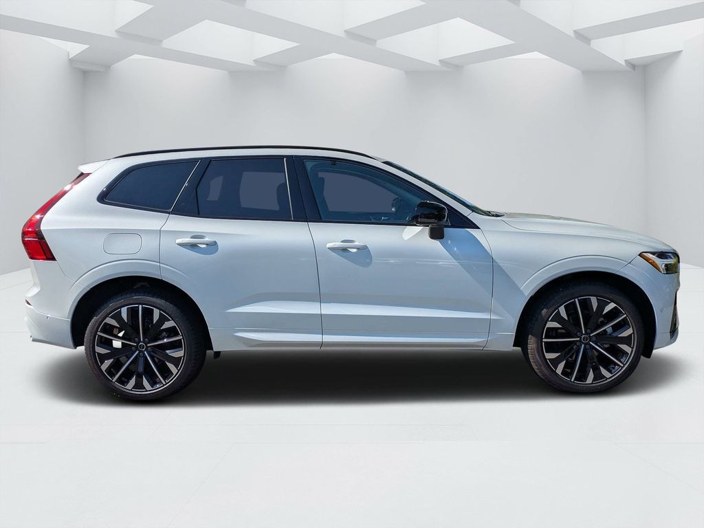New 2026 Volvo XC60 B5 Ultra SUV