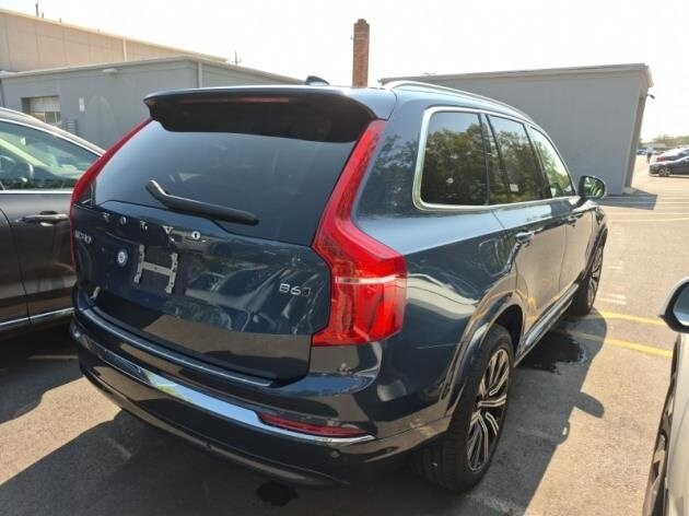 2023 Volvo XC90 Plus photo 3