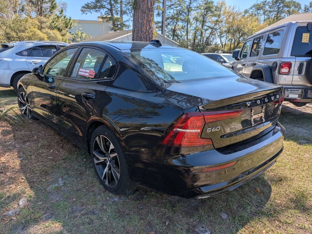 Certified 2024 Volvo S60 B5 Core Dark Theme Sedan