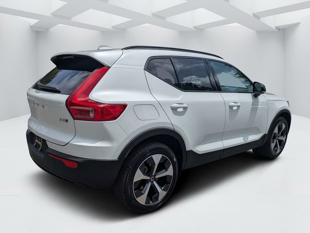 Certified 2026 Volvo XC40 B5 Plus SUV