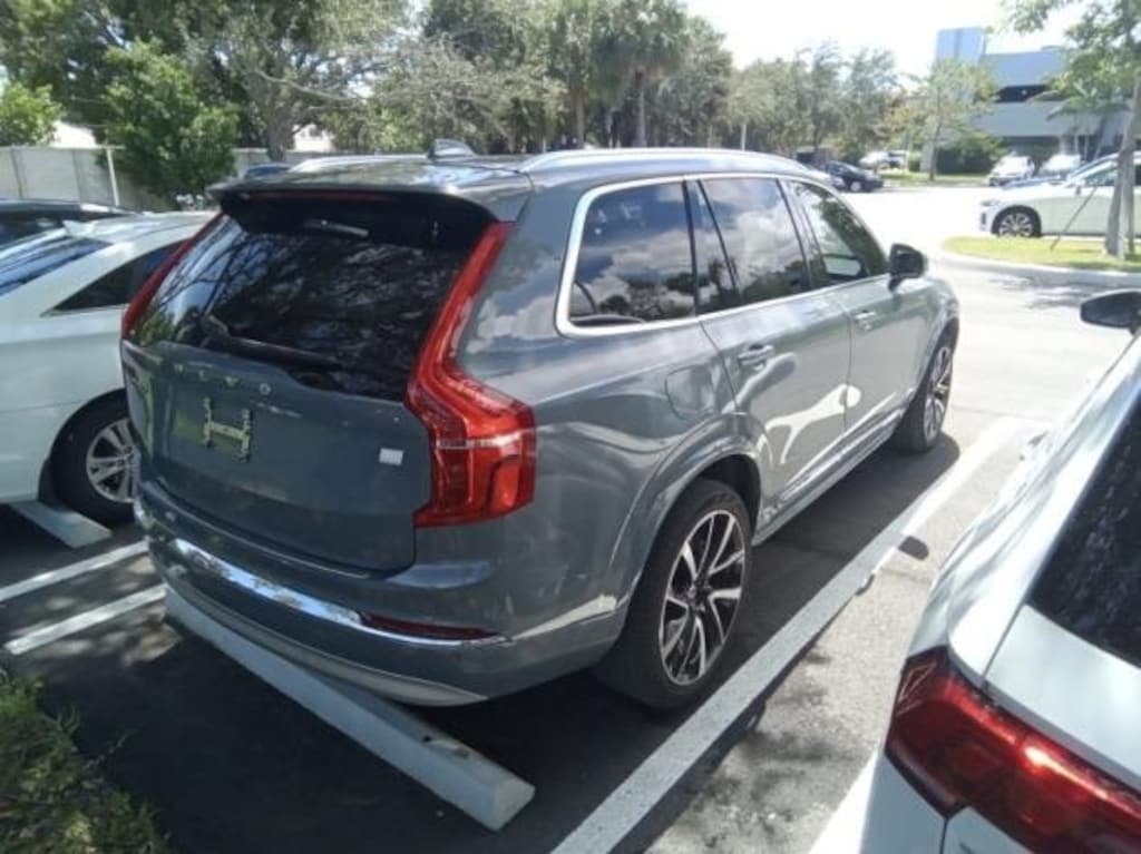 Certified 2022 Volvo XC90 Recharge Plug-In Hybrid T8 Inscription Expression Extended Range 6P SUV