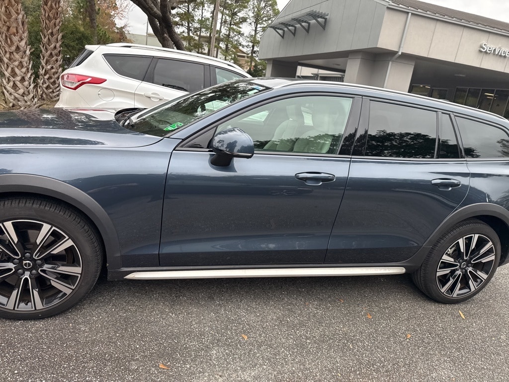 Used 2023 Volvo V60 Cross Country Ultimate Wagon