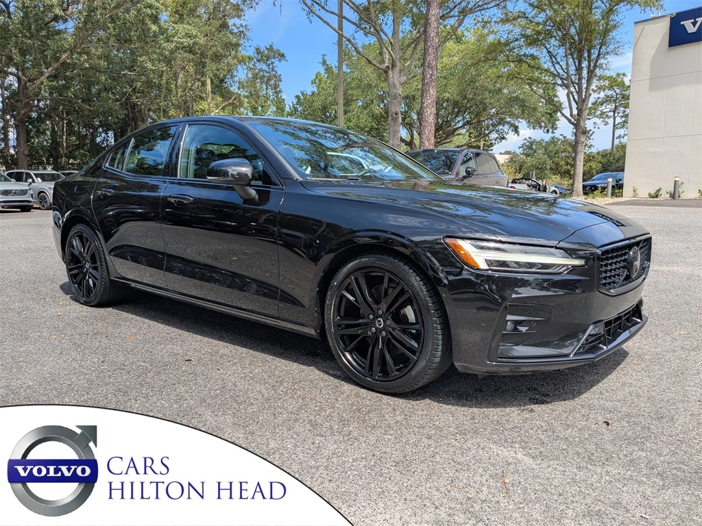 2024 Volvo S60 B5 Plus Black Edition