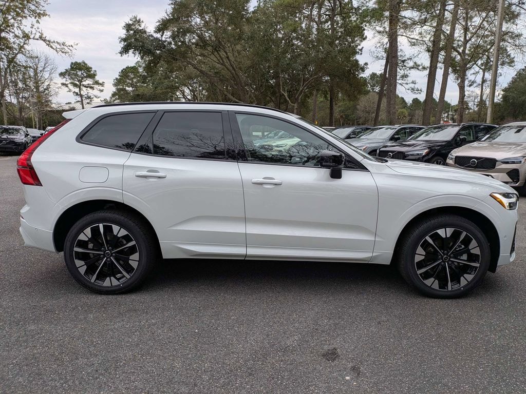 New 2026 Volvo XC60 B5 Plus SUV