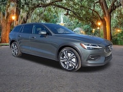 2026 Volvo V60 Cross Country B5 Plus Wagon