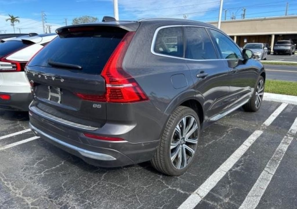 Certified 2023 Volvo XC60 B5 Ultimate Bright Theme SUV
