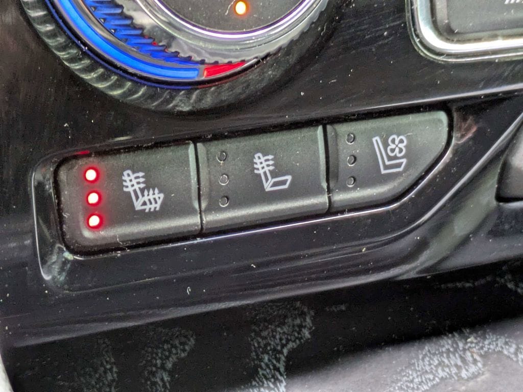 2021 GMC Yukon Denali - Photo 23