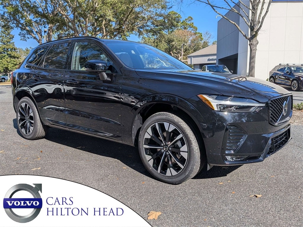 2026 Volvo XC60 Plus's photo