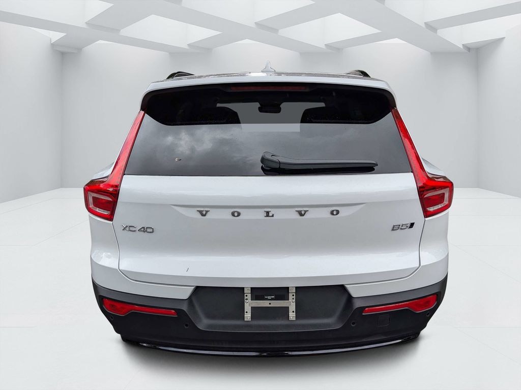 Certified 2026 Volvo XC40 B5 Plus SUV