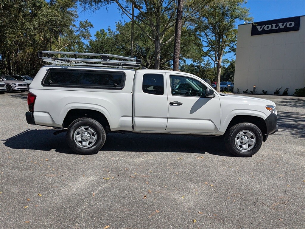 2020 Toyota Tacoma SR5 photo 3