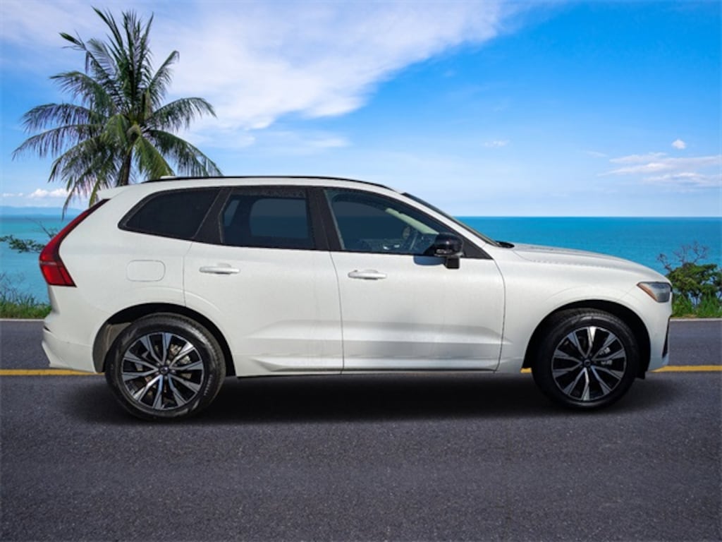 New 2025 Volvo XC60 B5 Plus SUV