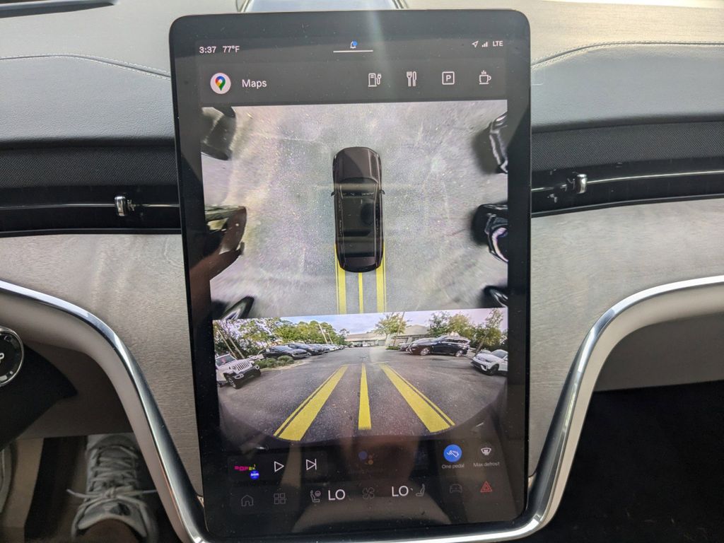 2025 Volvo EX90 Ultra - Photo 22