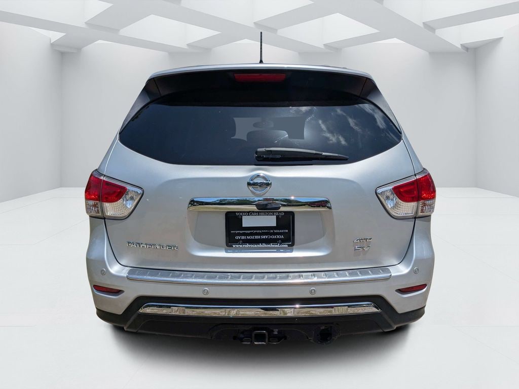 Used 2015 Nissan Pathfinder SV SUV