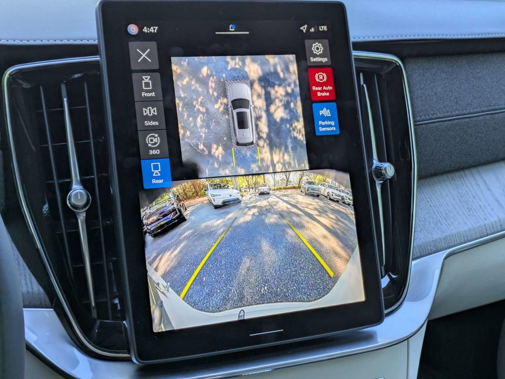 2026 Volvo XC90 Ultra - Photo 21
