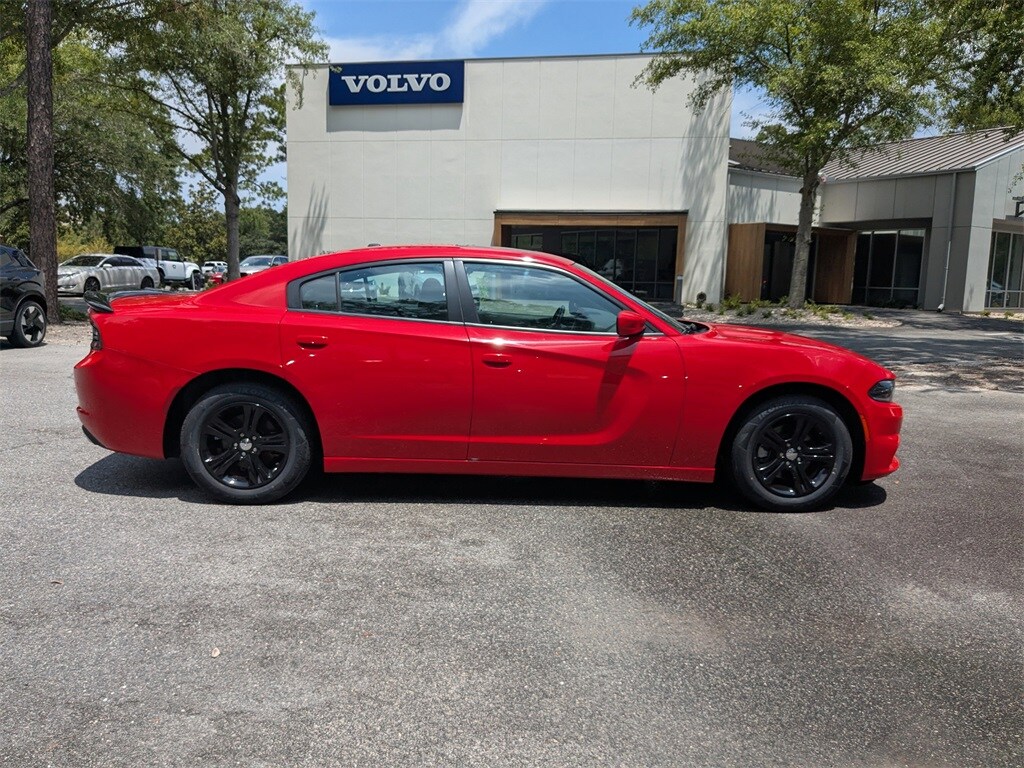 2022 Dodge Charger SXT photo 3