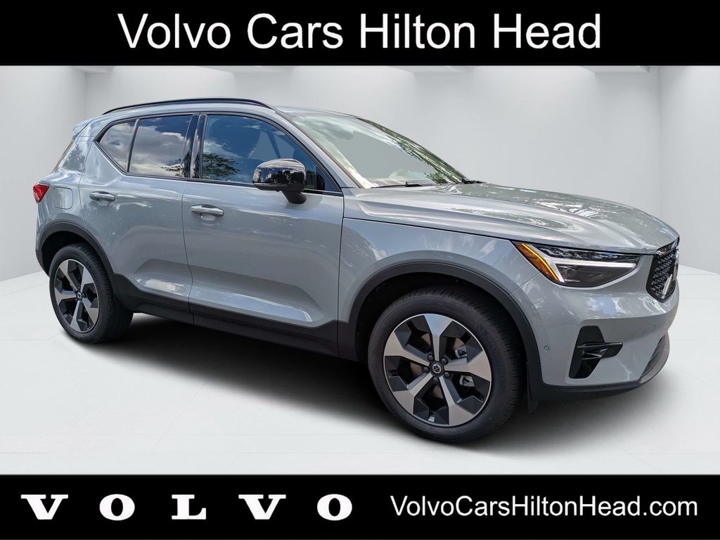 2026 Volvo XC40