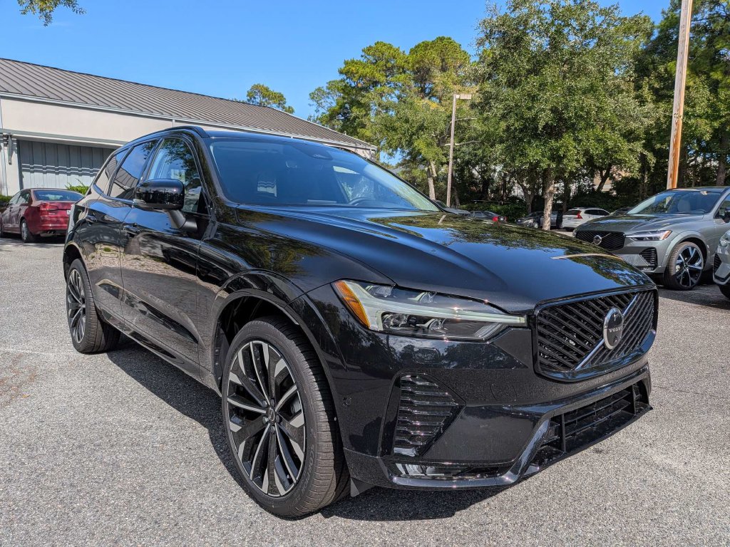 New 2027 Volvo XC60 B5 Ultra SUV