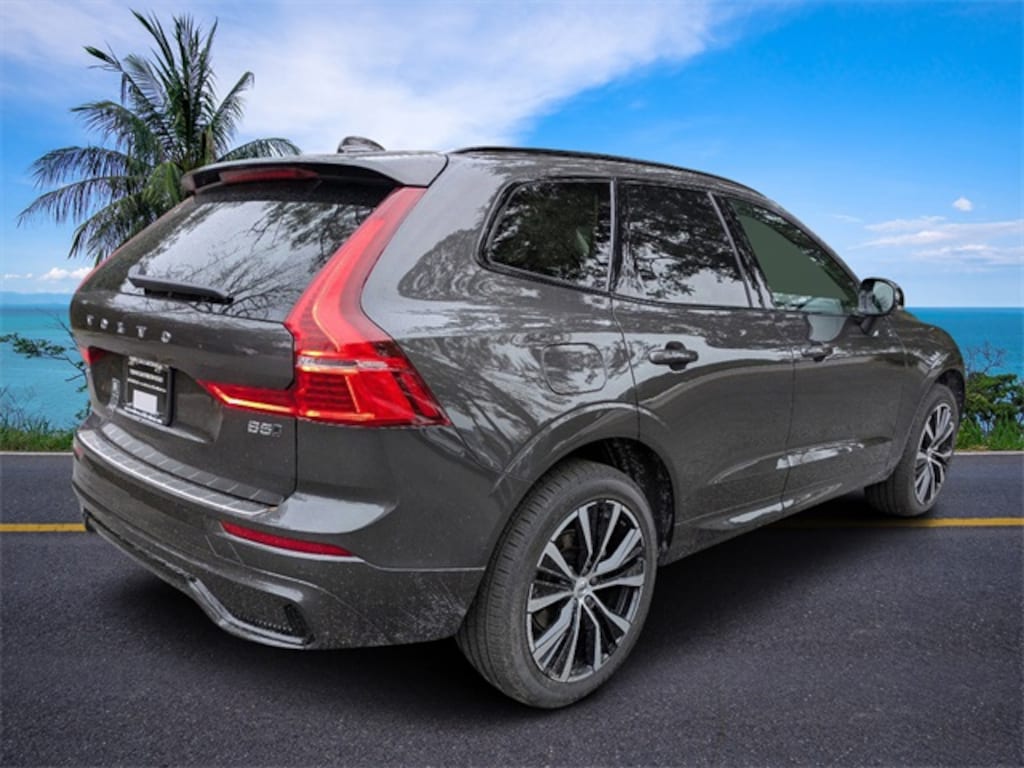 New 2025 Volvo XC60 B5 Plus SUV