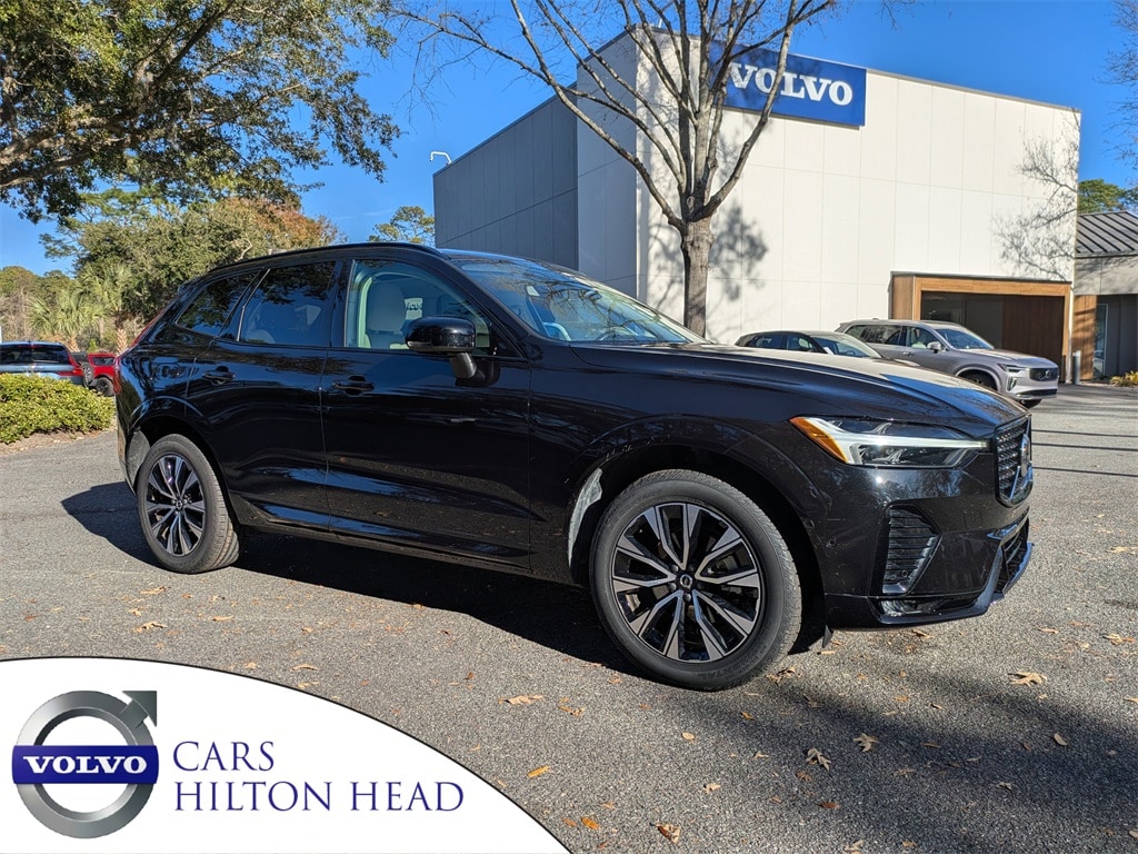 2024 Volvo XC60 Plus's photo