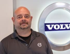 Staff member Jon Johannan from ID_6c3303e35e0d