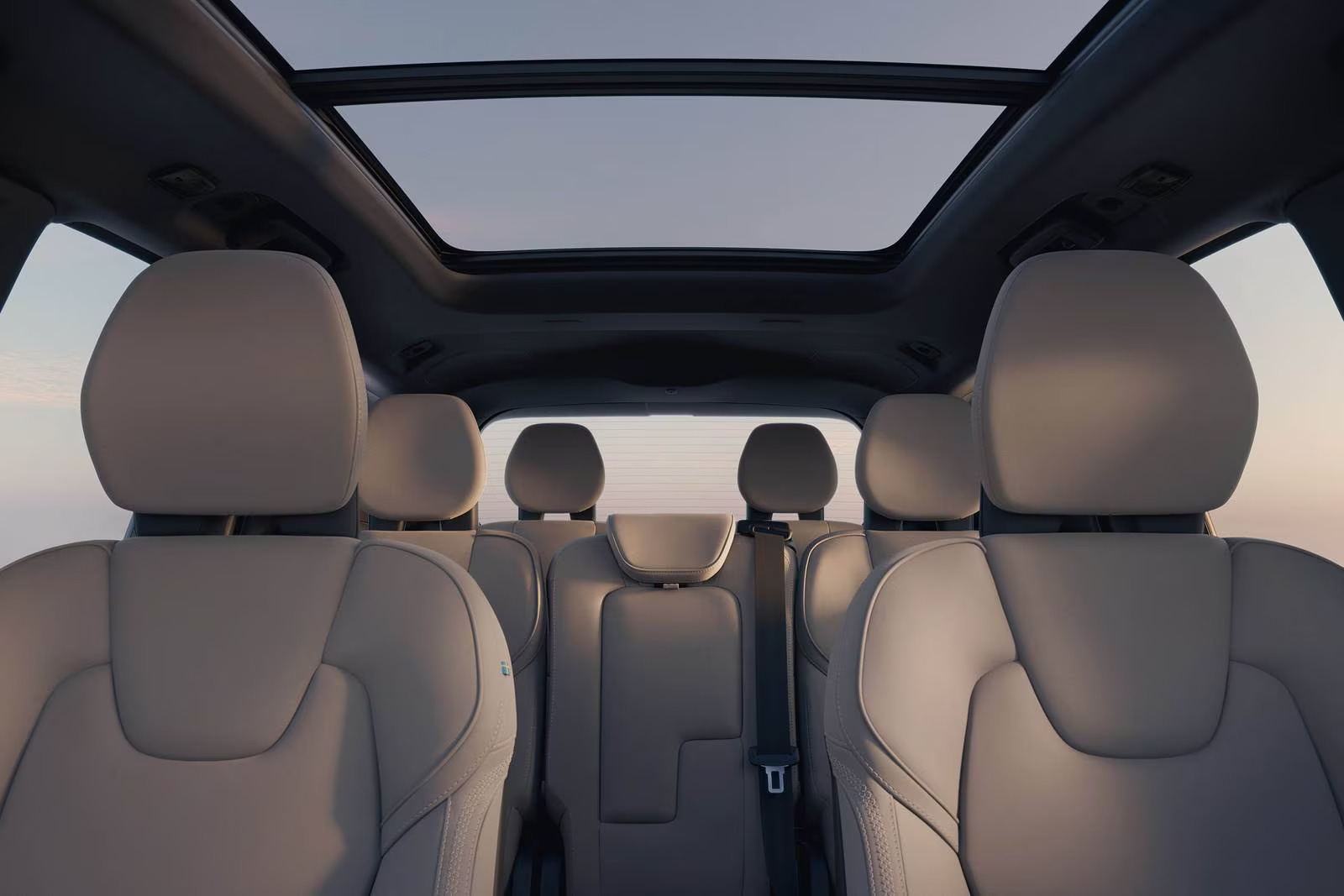 2027 Volvo XC90 interior comfort and cargo