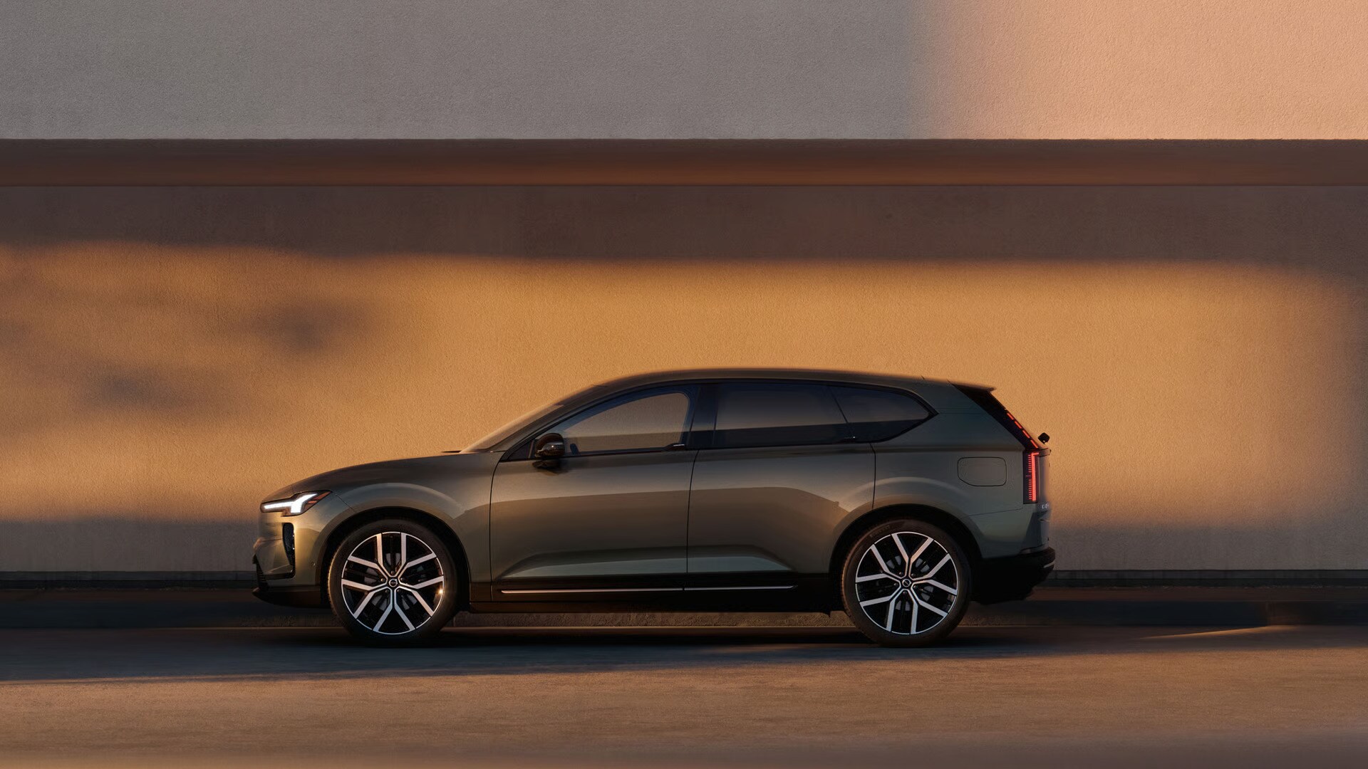 2027 Volvo EX60 and BMW iX3 performance comparison placeholder