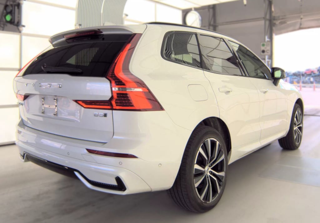 Used 2025 Volvo XC60 B5 Plus SUV