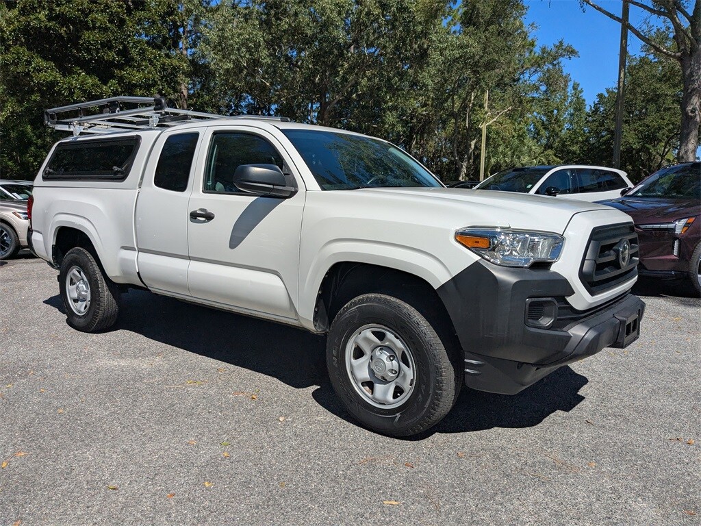 2020 Toyota Tacoma SR5 photo 2