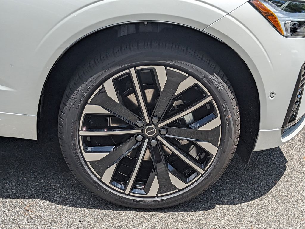 2026 Volvo XC60 Ultra - Photo 11