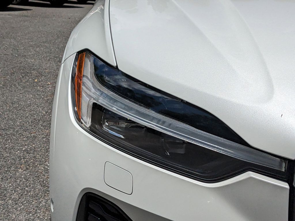2026 Volvo XC60 Ultra - Photo 9