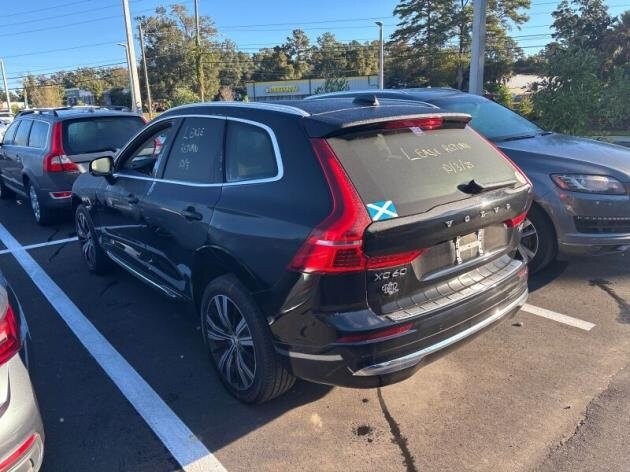 2023 Volvo XC60 B5 Plus photo 3