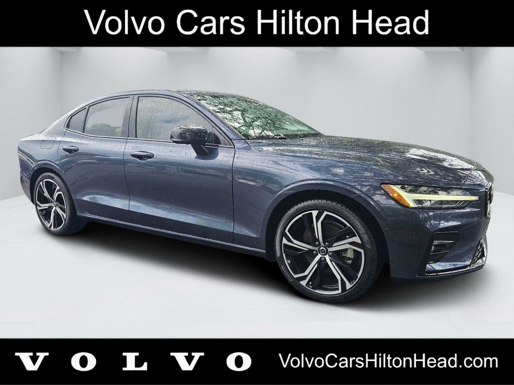 2024 Volvo S60 Plus