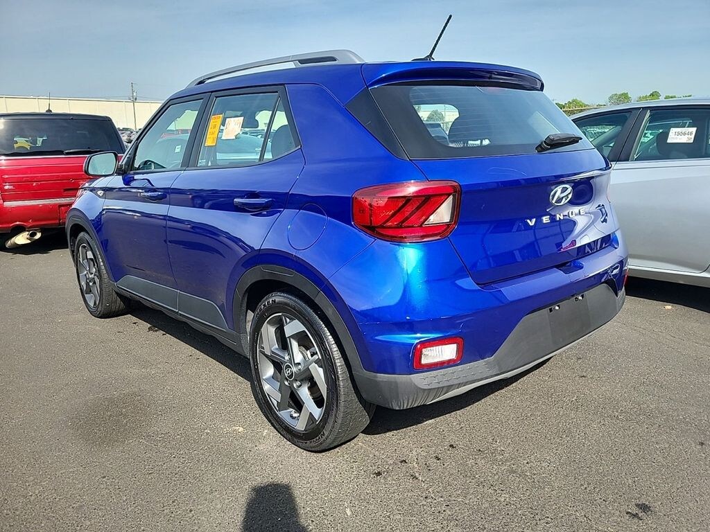 Used 2025 Hyundai Venue Limited SUV
