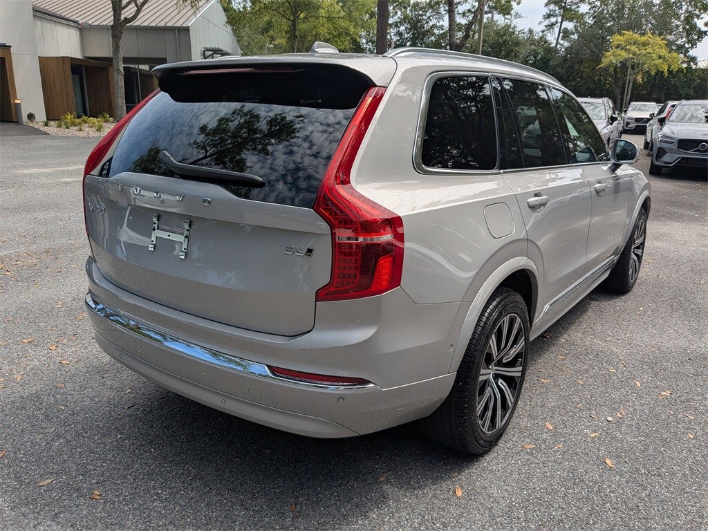 2025 Volvo XC90 Plus photo 2