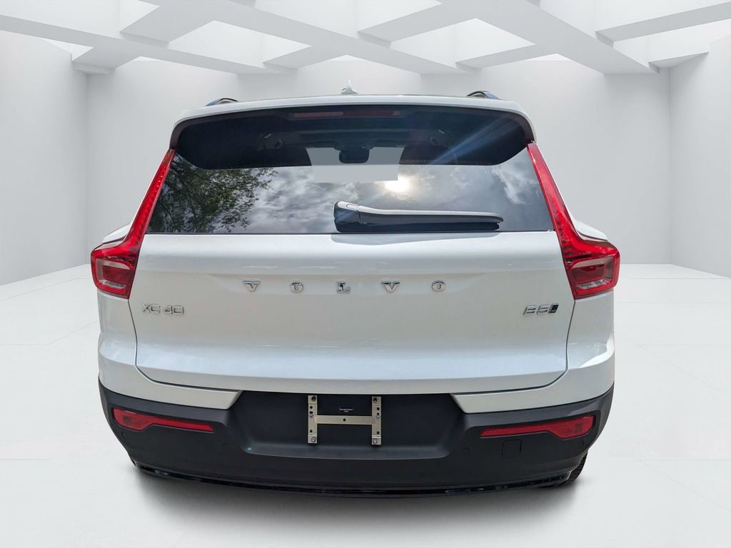 Certified 2026 Volvo XC40 B5 Plus SUV