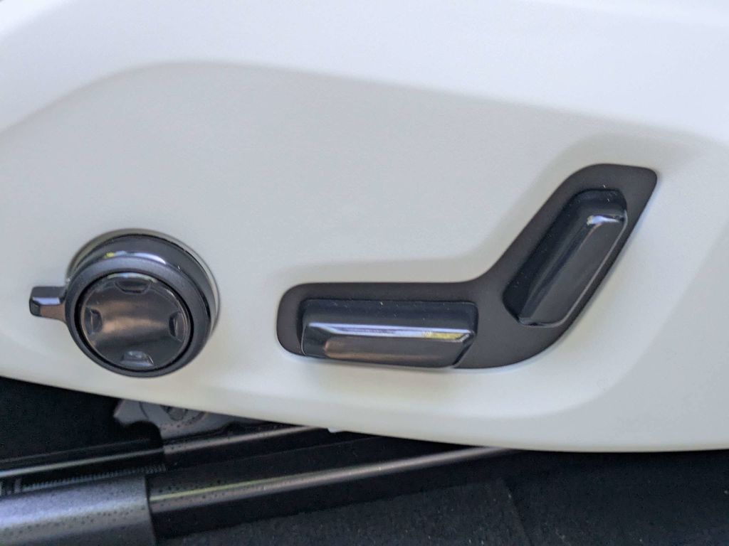 2026 Volvo XC90 Ultra - Photo 20