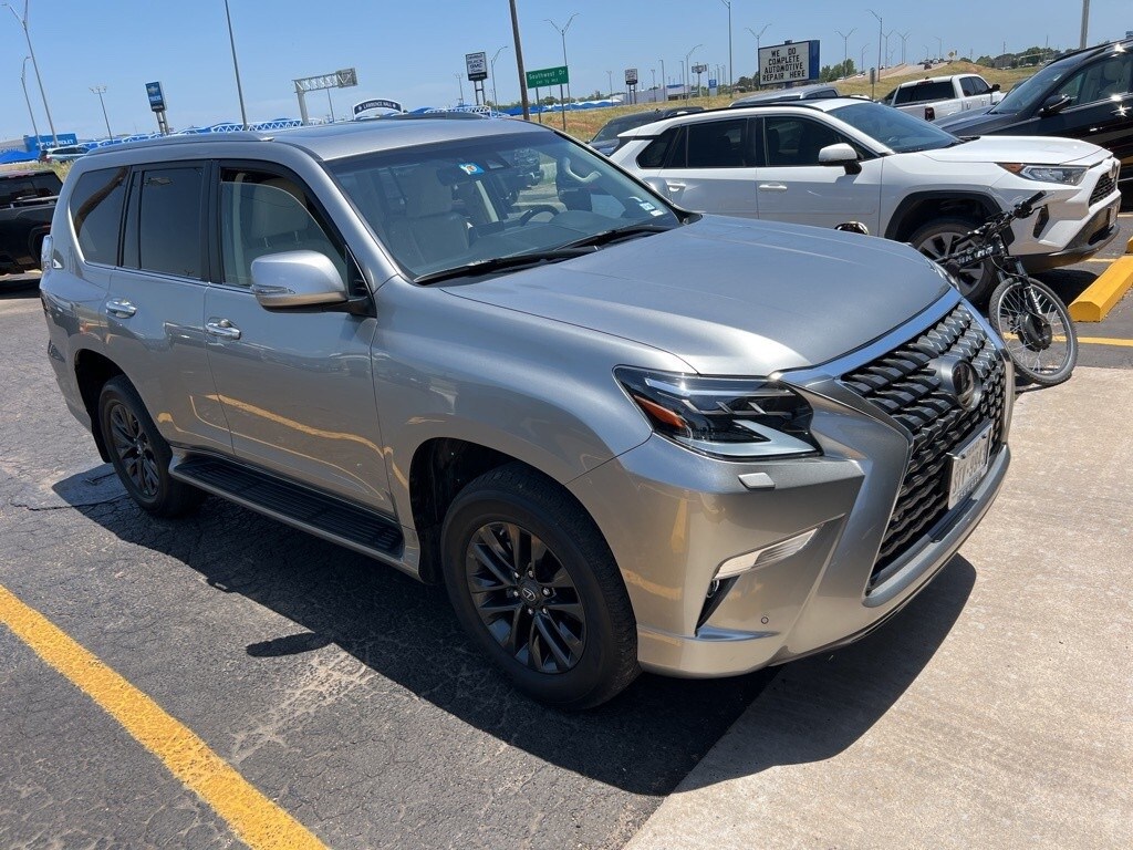 2023 Lexus GX 460 photo 2